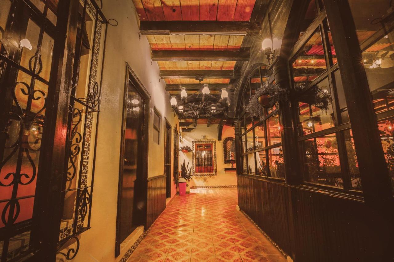 Hotel Palacio De Moctezuma San Cristóbal de Las Casas 외부 사진