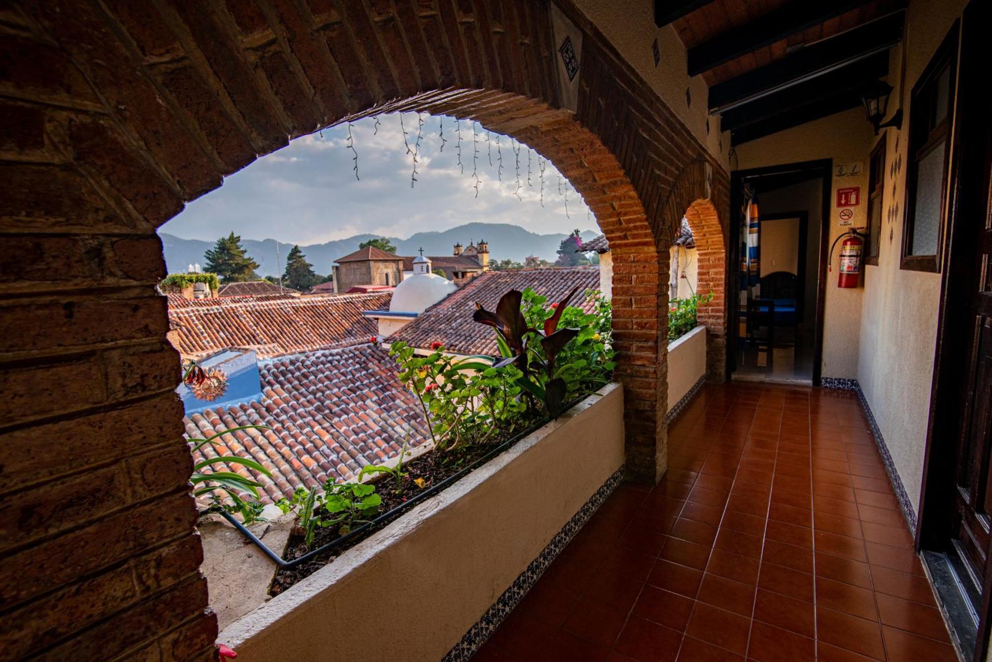 Hotel Palacio De Moctezuma San Cristóbal de Las Casas 외부 사진